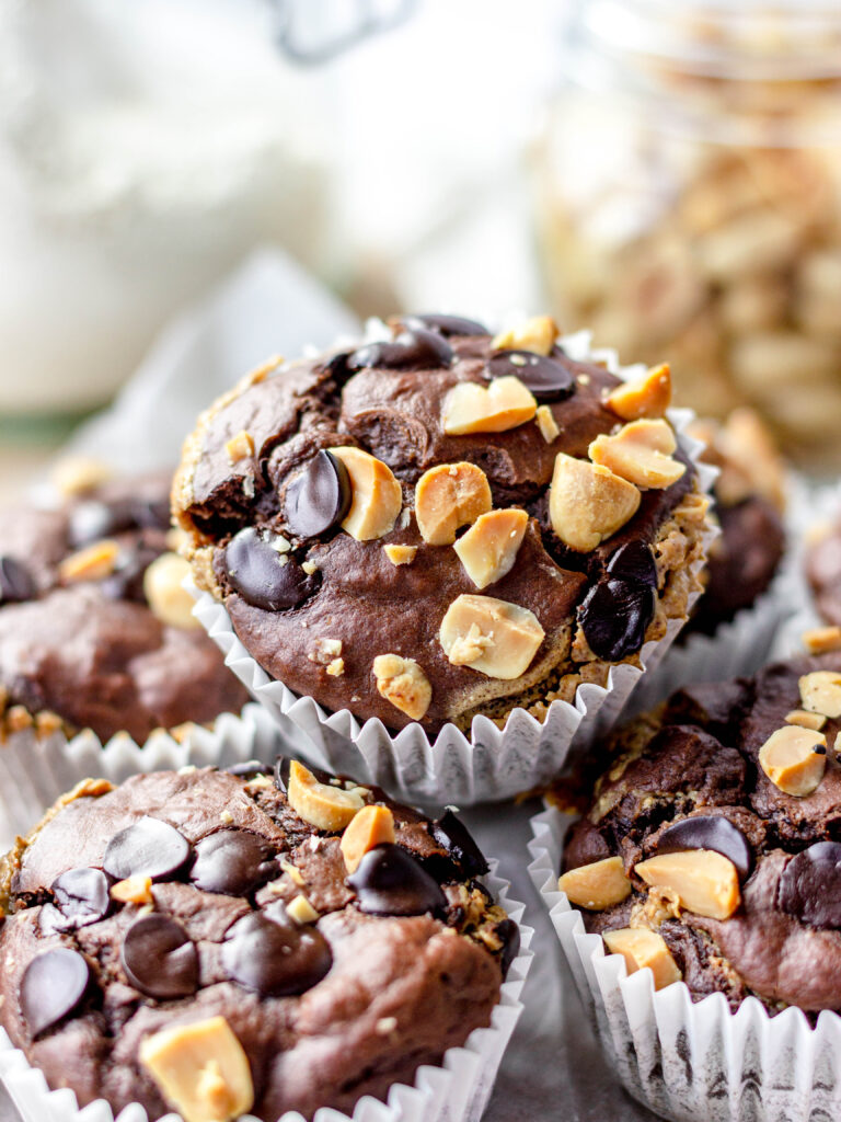 Gezonde chocolade snickers muffins